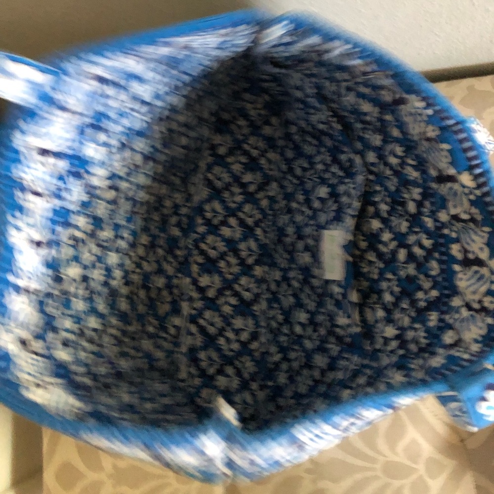 VB Tote + Wallet - Picture 4 of 6